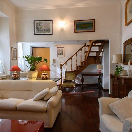 Apartment Roma Deluxe Bagian luar foto