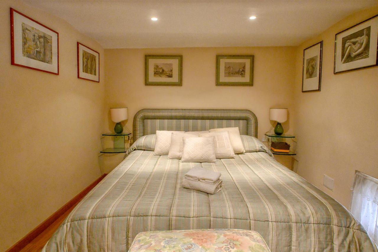 Apartment Roma Deluxe Bagian luar foto