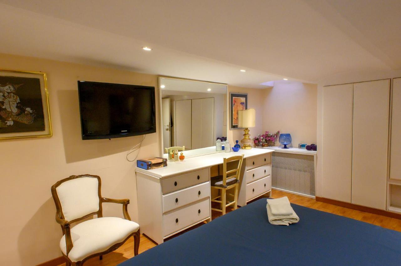 Apartment Roma Deluxe Bagian luar foto